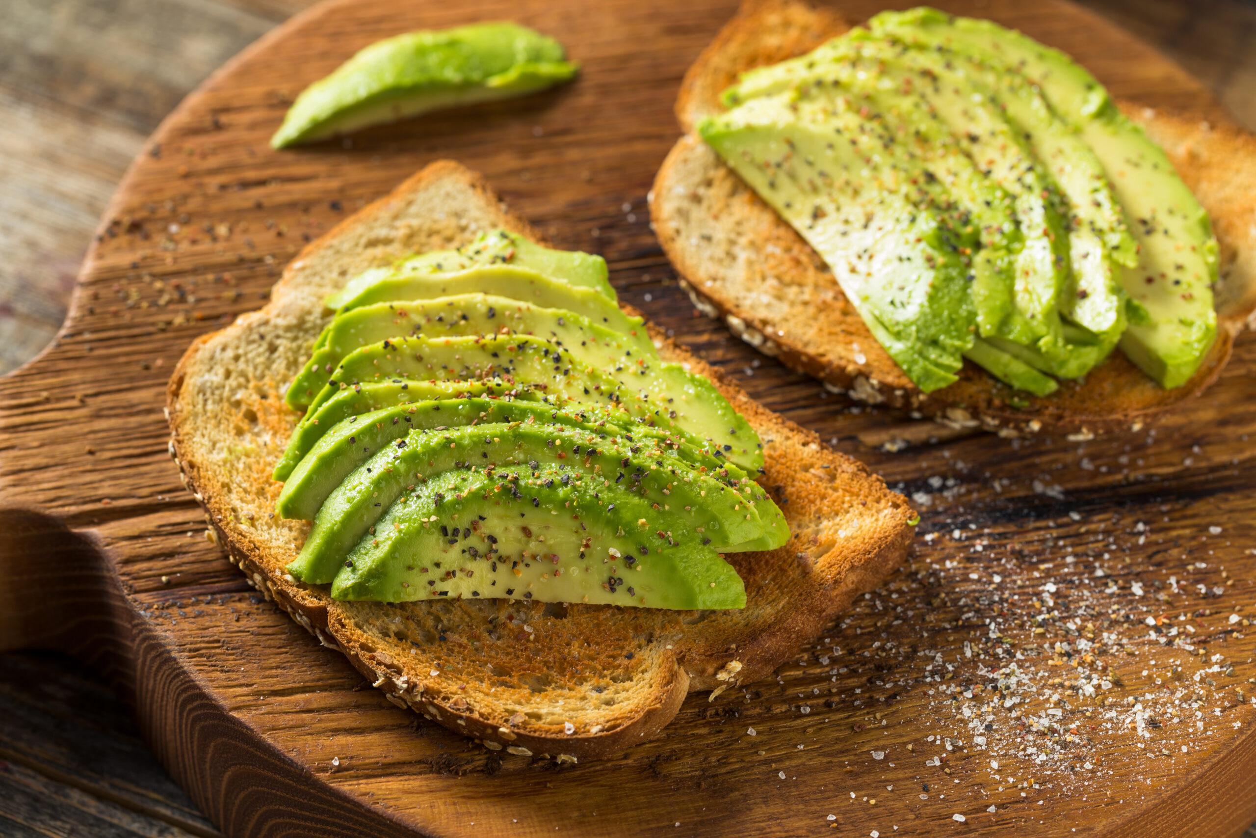 Healthy,Homemade,Avocado,Toast,With,Salt,And,Pepper