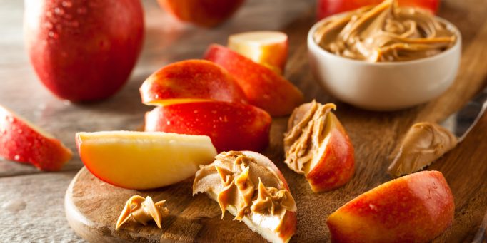 Organic,Apples,And,Peanut,Butter,To,Snack,On